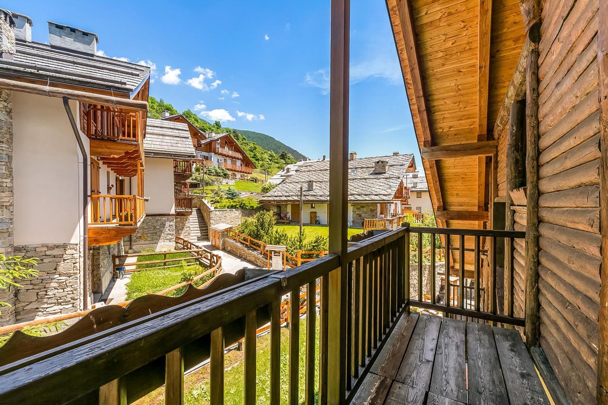 Aparthotel Cianfuran Residence Bardonecchia Bagian luar foto