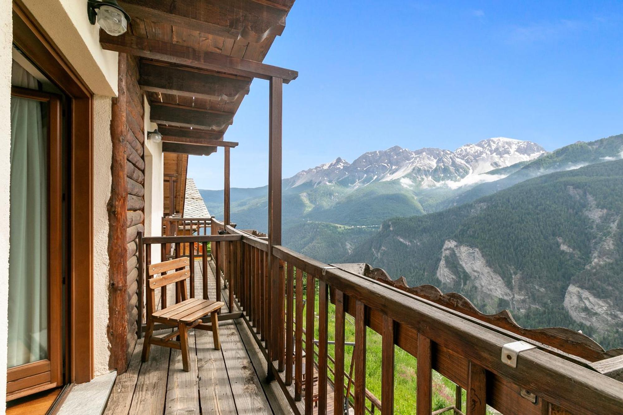 Aparthotel Cianfuran Residence Bardonecchia Bagian luar foto