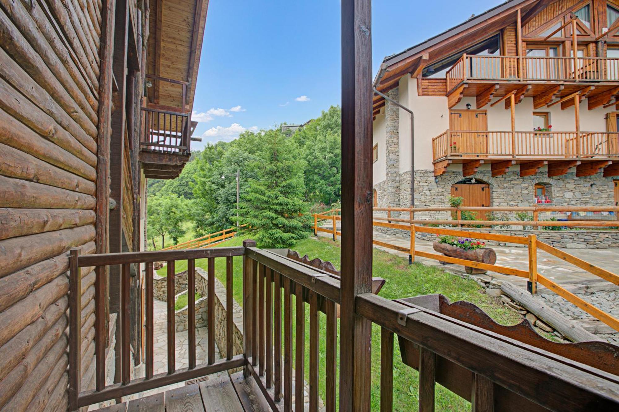 Aparthotel Cianfuran Residence Bardonecchia Bagian luar foto