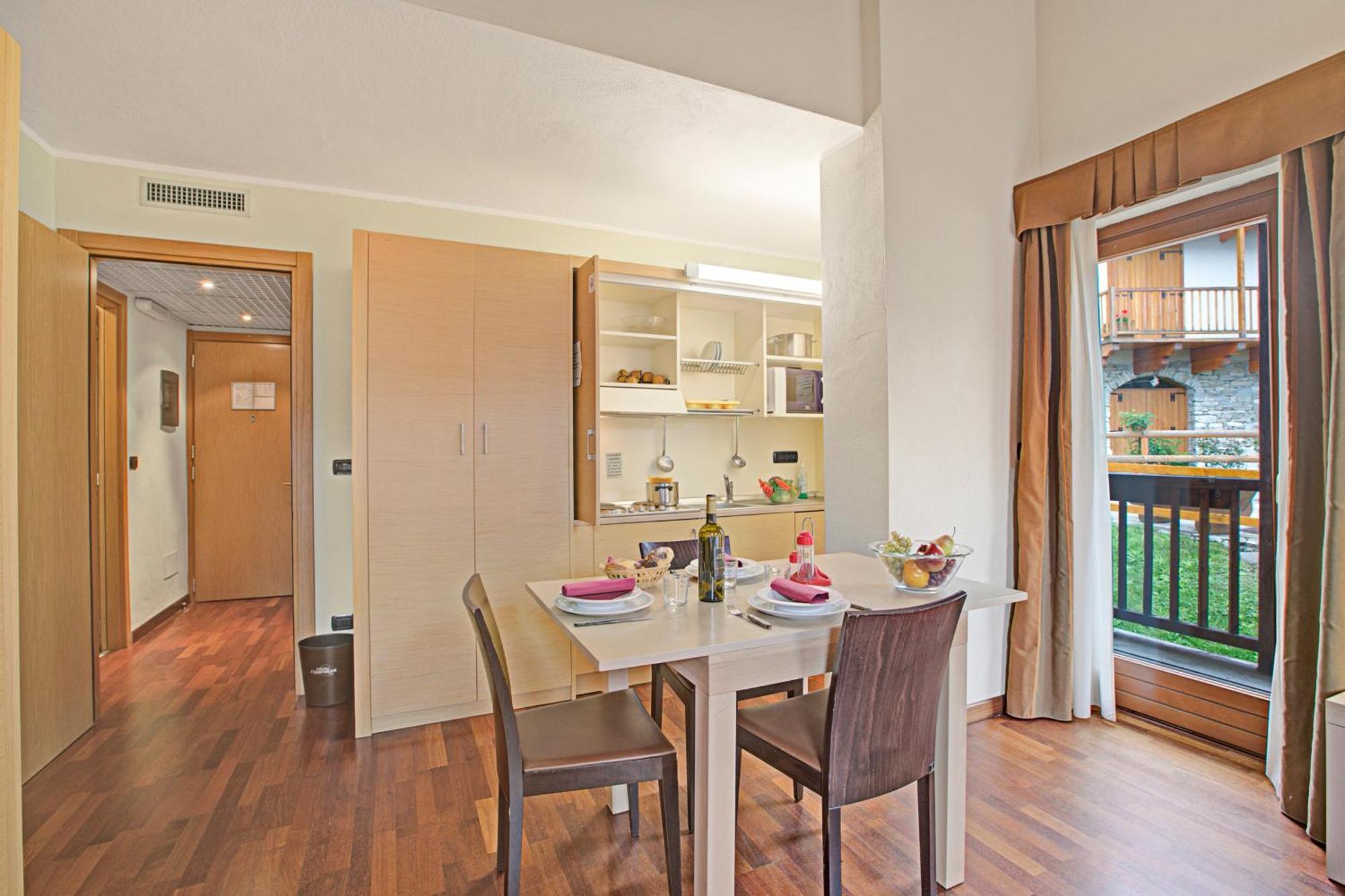 Aparthotel Cianfuran Residence Bardonecchia Bagian luar foto