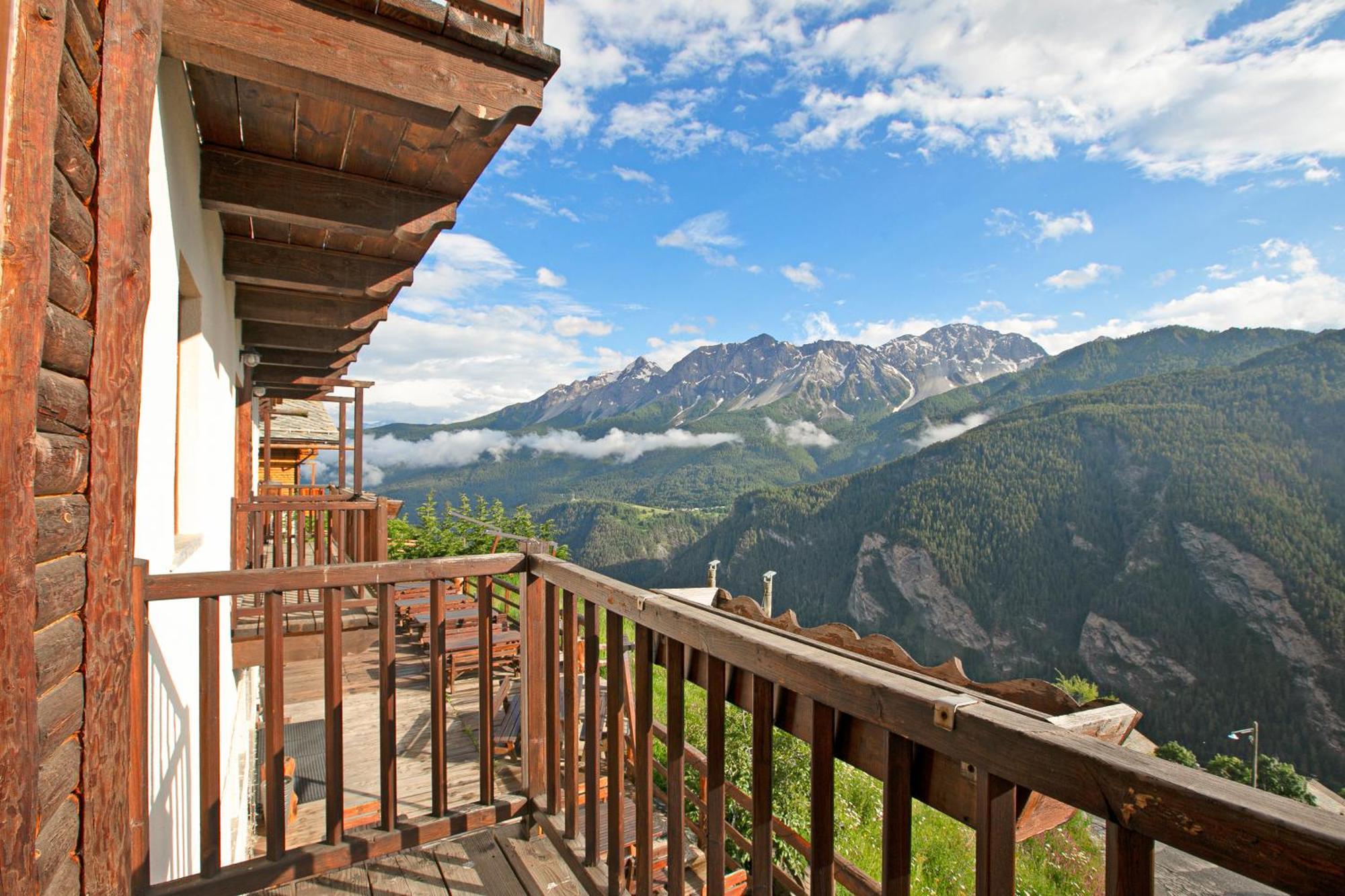 Aparthotel Cianfuran Residence Bardonecchia Bagian luar foto