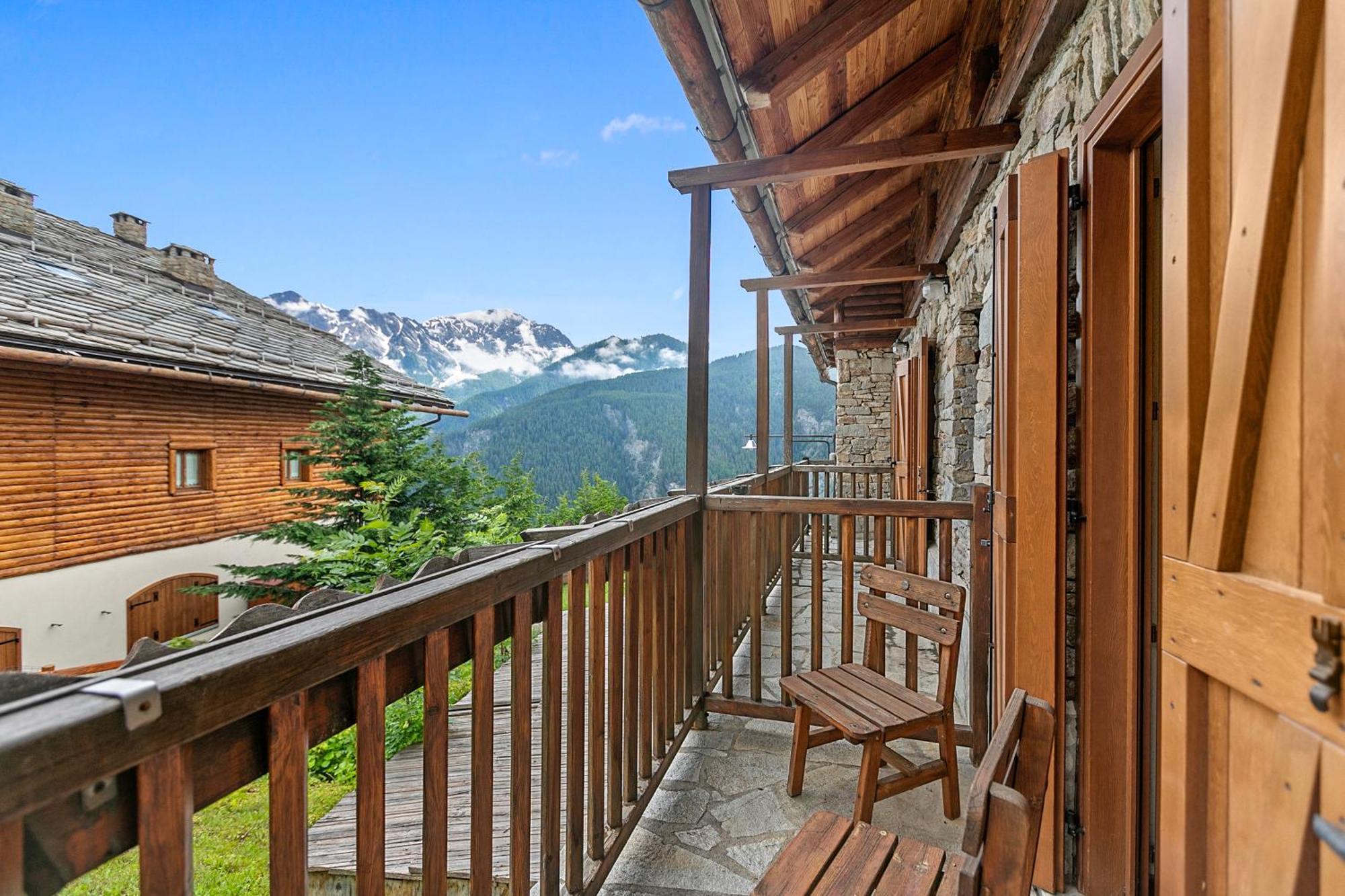 Aparthotel Cianfuran Residence Bardonecchia Bagian luar foto